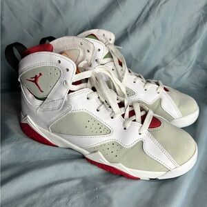 Air Jordan Retro 6 ‘Hare’ Size 6.5Y